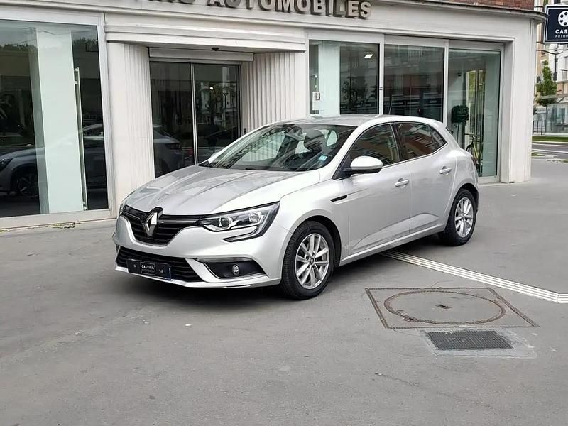 Gris Utilisé 2017 Renault Mégane IV Zen Berline | 8 900 € (Prix juste) - Image 1/4
