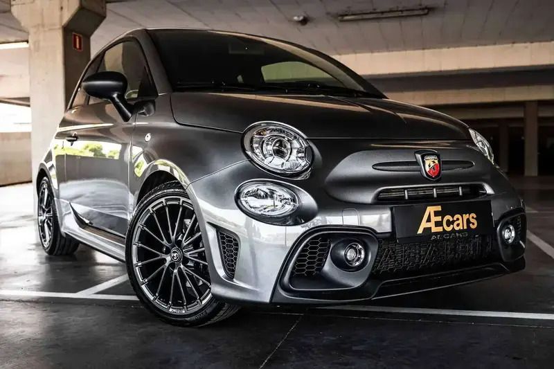 Gris Utilisé 2023 Abarth 595 Citadine | 24 950 € (Prix assez cher) - Image 1/4