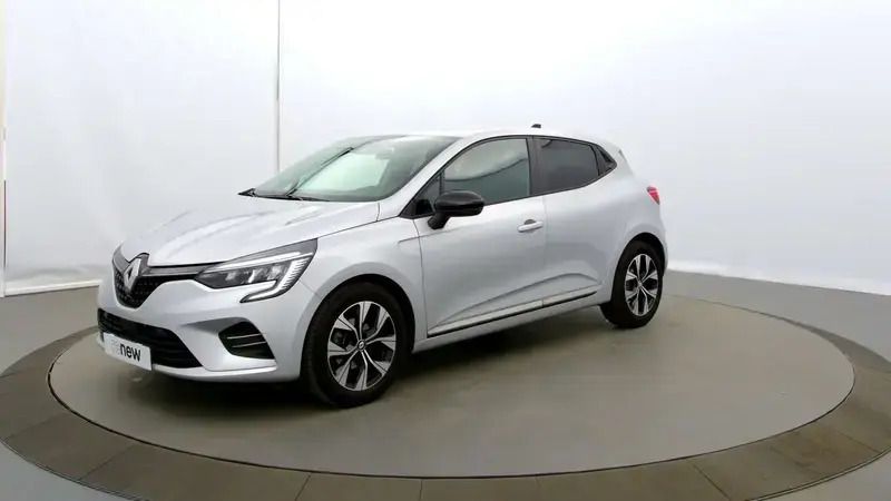 Gris Utilisé 2023 Renault Clio V SE Citadine | 13 790 € (Super prix) - Image 1/4