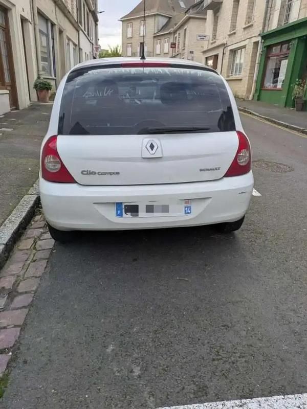 Utilisé 2007 Renault Clio II Campus Berline | 1 800 € (Prix juste) - Image 1/4