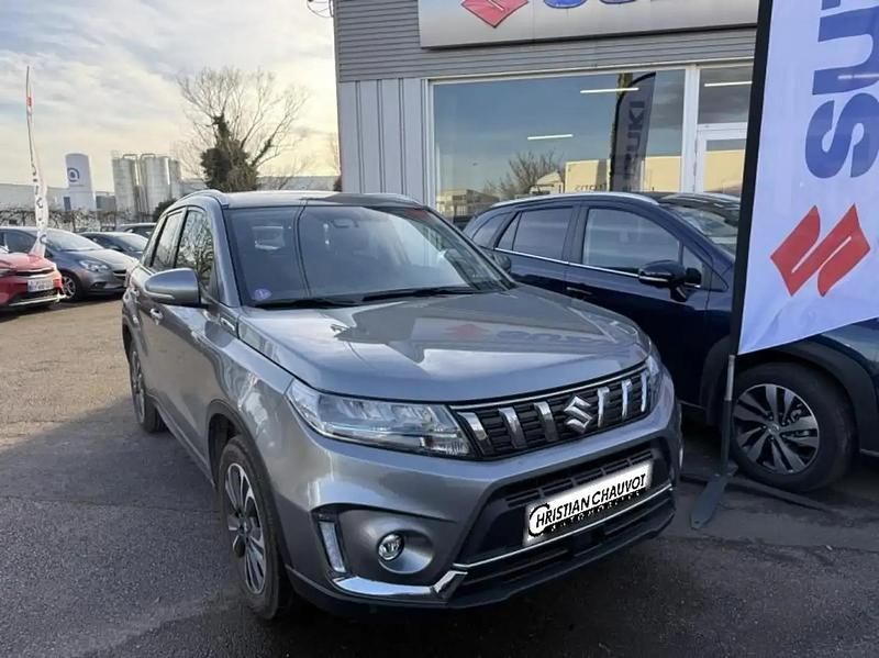 Occasion Suzuki Vitara 117 ch (86 kW) 2024 Gris SUV