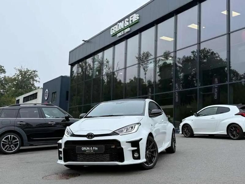 Blanc Utilisé 2024 Toyota Yaris Citadine | 37 990 € - Image 1/4