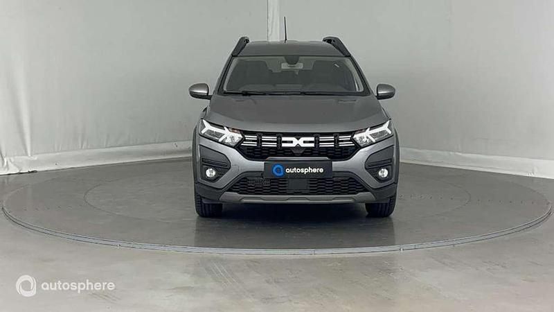 Occasion Dacia Jogger Expression 111 ch (81 kW) 2023 Gris Monospace