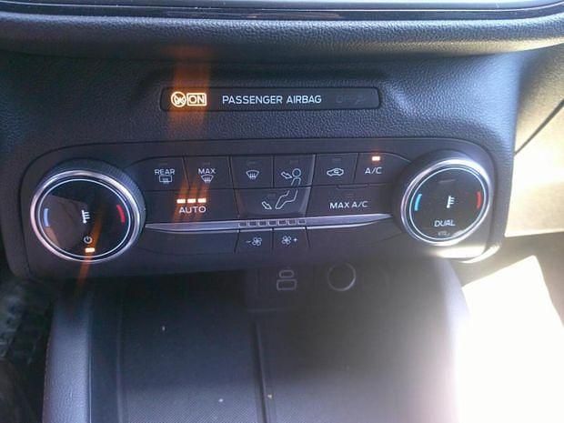 Occasion Ford Kuga ST-Line 152 ch (111 kW) 2024 Gris SUV