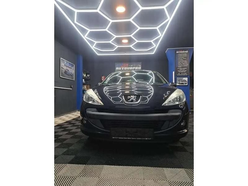 Blanc Utilisé 2010 Peugeot 206+ Citadine | 3 900 € - Image 1/4