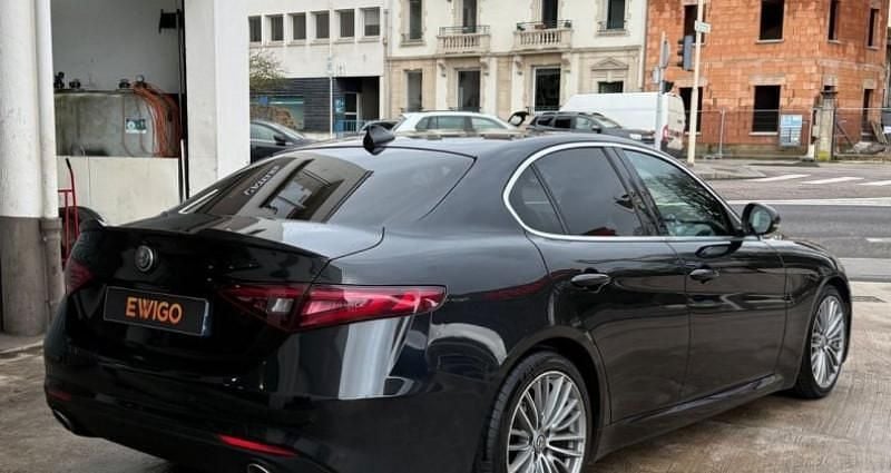 Occasion Alfa Romeo Giulia Super 179 ch (131 kW) 2017 Noir Berline
