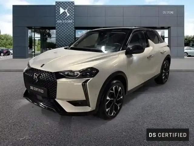 Cristal pearl (n) toit noir Occasion 2024 DS Automobiles DS3 SUV | 28 990 € (Prix cher) - Image 1/4