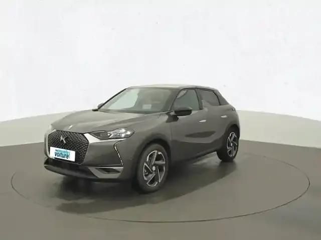 Gris Utilisé 2021 DS Automobiles DS3 Crossback E-Tense Grand Chic SUV | 19 790 € (Prix assez cher) - Image 1/4