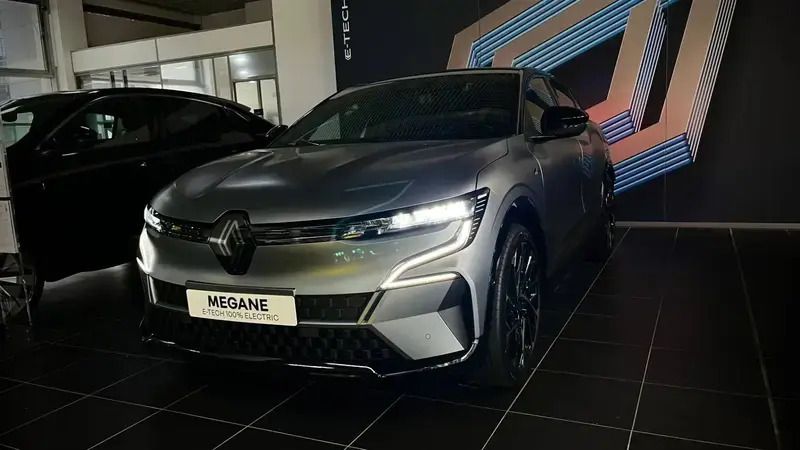 Gris Nouvelle 2025 Renault Mégane Esprit Alpine Berline | 41 480 € - Image 1/4