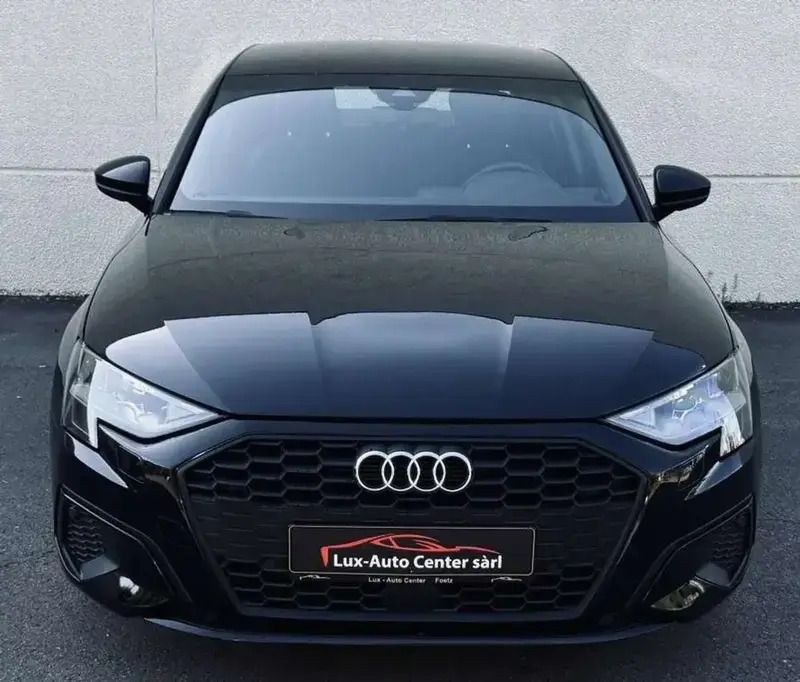 Noir Utilisé 2022 Audi A3 Advanced Berline | 20 900 € (Super prix) - Image 1/4