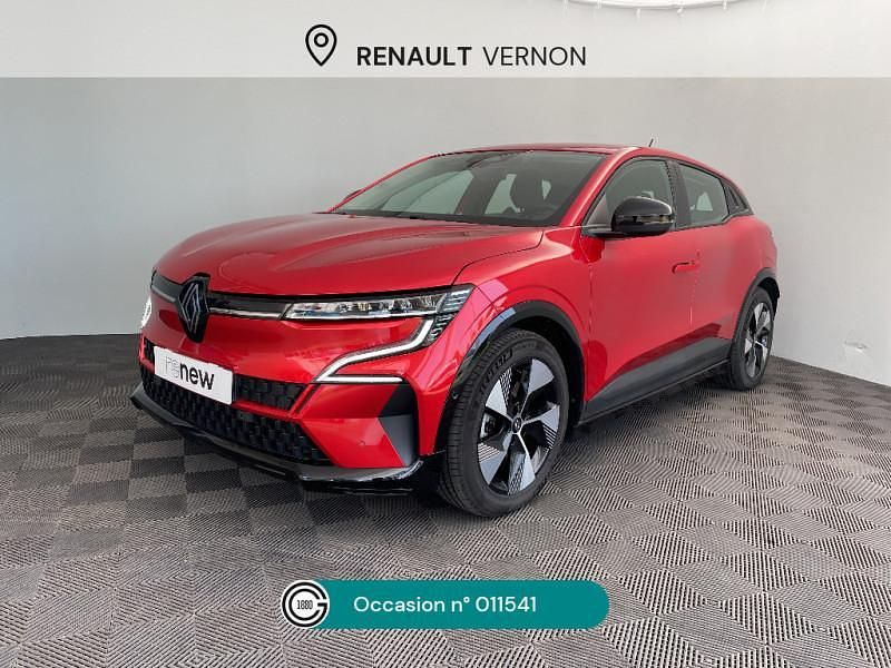 Rouge Occasion 2022 Renault Megane E-Tech Equilibre Berline | 19 990 € (Bon prix) - Image 1/4