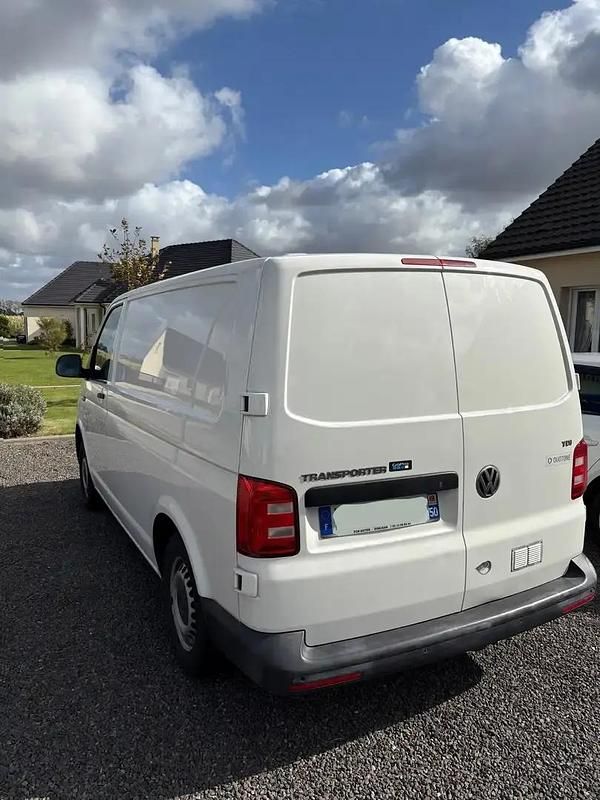 Blanc Utilisé 2017 VW T6 Van | 15 000 € - Image 1/4