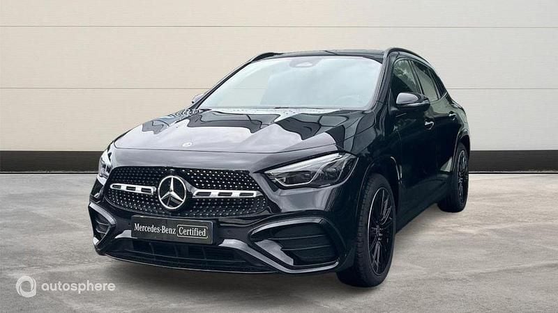 Noir Utilisé 2025 Mercedes GLA200 AMG line SUV | 52 990 € - Image 1/4