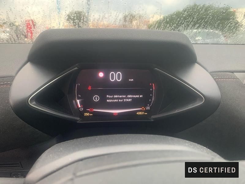 Noir Occasion 2024 DS Automobiles DS3 Performance Citadine | 17 990 € (Bon prix) - Image 1/4