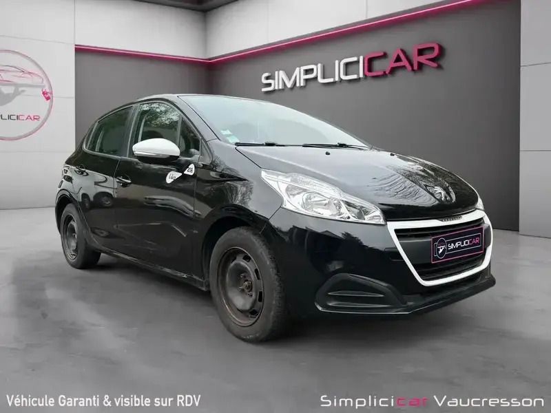 Noir Utilisé 2015 Peugeot 208 Citadine | 5 990 € (Prix juste) - Image 1/4
