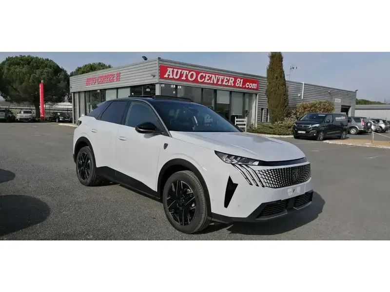 Blanc Nouvelle 2024 Peugeot 3008 GTi SUV | 39 900 € - Image 1/4