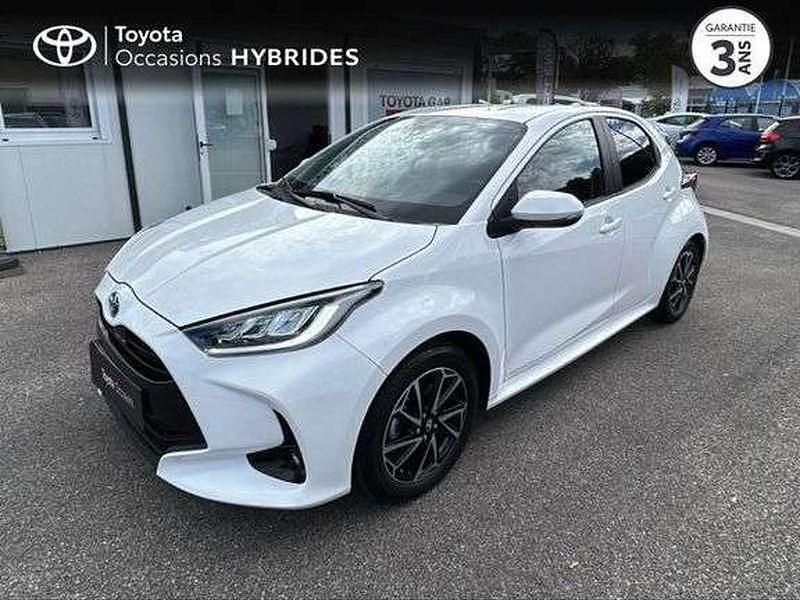 Utilisé 2023 Toyota Yaris Hybrid Design Berline | 21 880 € (Prix juste) - Image 1/1