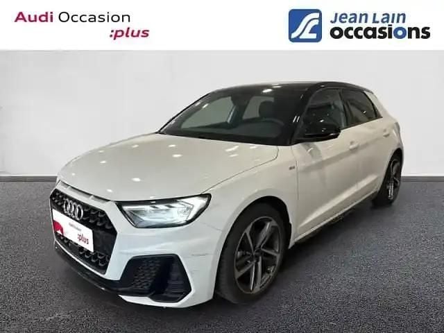 Occasion Audi A1 Sportback S-line plus 116 ch (85 kW) 2025 Blanc glacier métallisé noir mythe métallisé Citadine