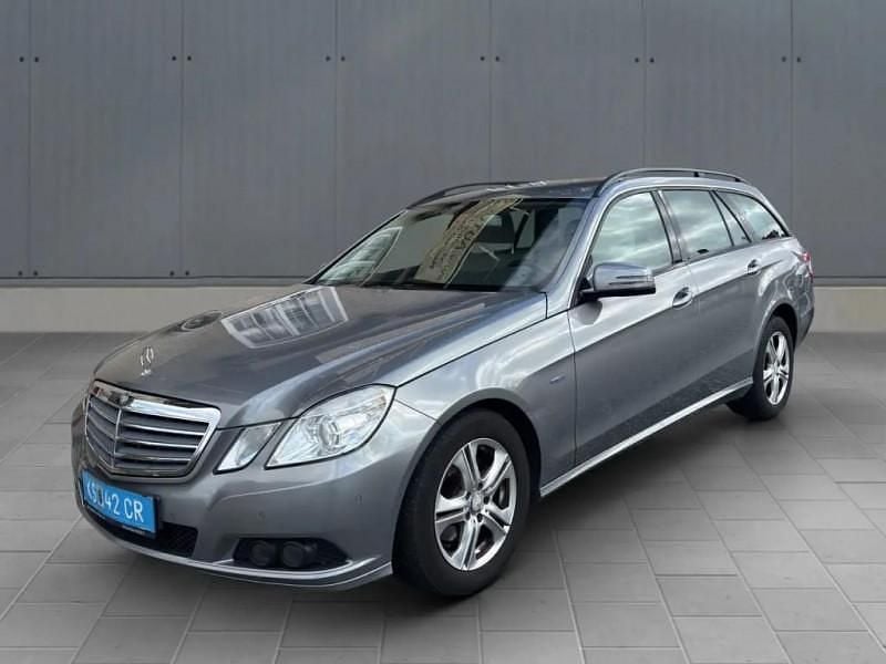 Occasion 2010 Mercedes E220 Berline | 7 999 € - Image 1/4