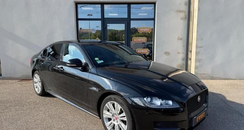 Utilisé 2019 Jaguar XF R-Sport Berline | 17 990 € (Prix juste) - Image 1/4