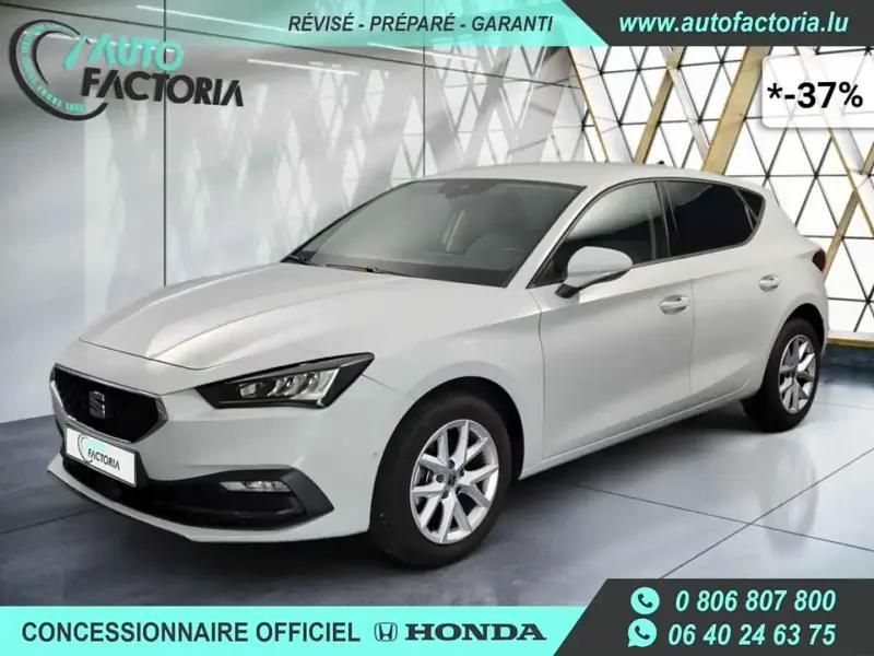 Beige Utilisé 2023 Seat Leon Berline | 24 190 € (Prix juste) - Image 1/4