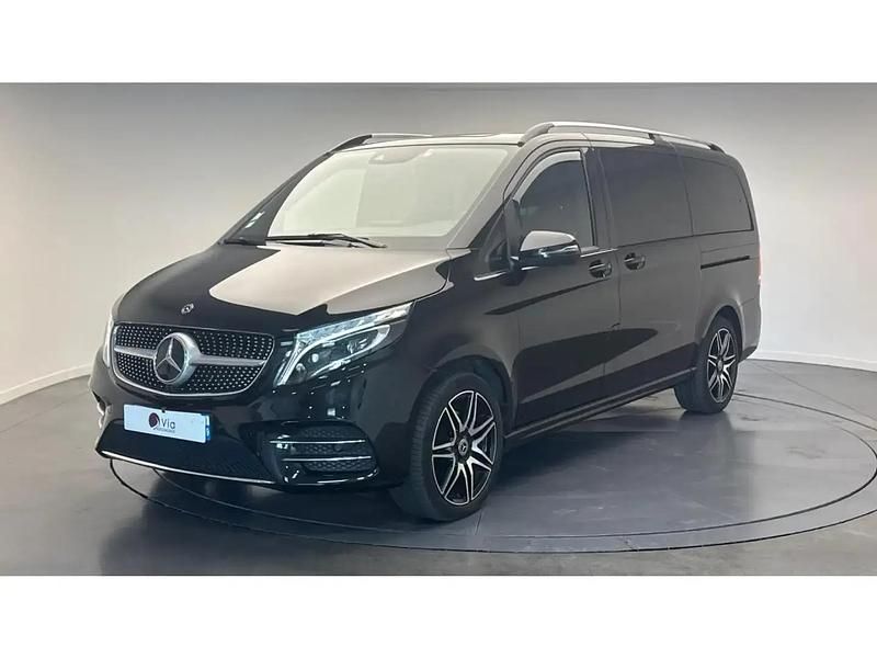Noir Utilisé 2019 Mercedes 300 AMG line Van | 54 990 € - Image 1/4
