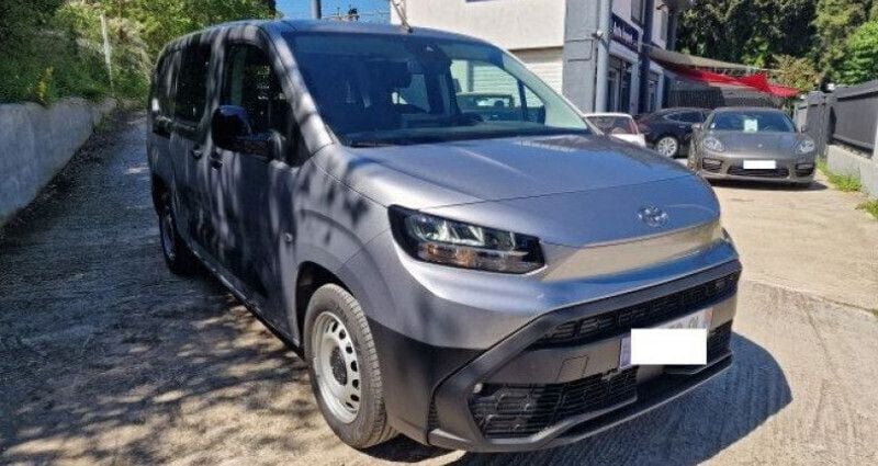 Gris Utilisé 2024 Toyota Proace City Van | 27 900 € (Prix assez cher) - Image 1/4