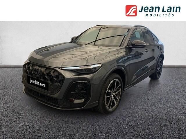 Gris daytona nacré Utilisé 2025 Audi Q5 Sportback Design SUV | 81 190 € - Image 1/4