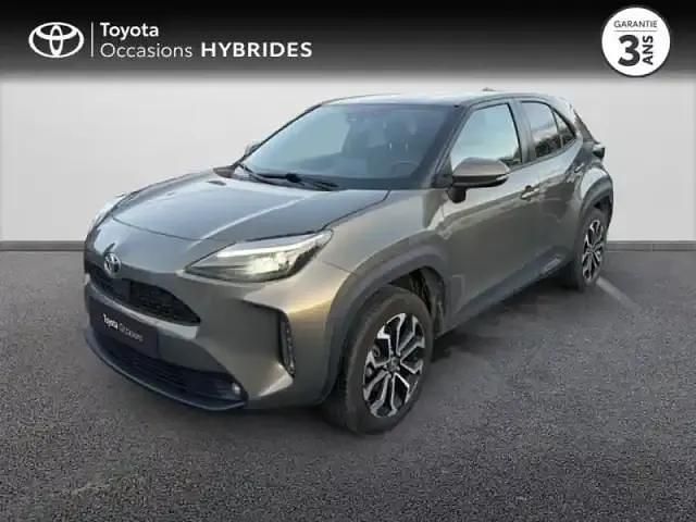 Marron Occasion 2022 Toyota Yaris Hybrid Design SUV | 22 990 € (Prix juste) - Image 1/3