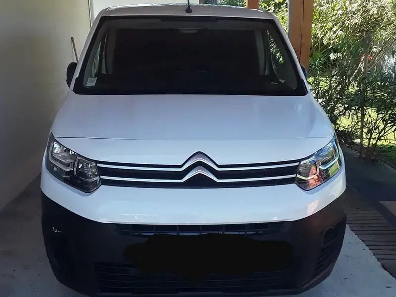 Blanc Utilisé 2022 Citroën Berlingo Monospace | 13 000 € (Super prix) - Image 1/4