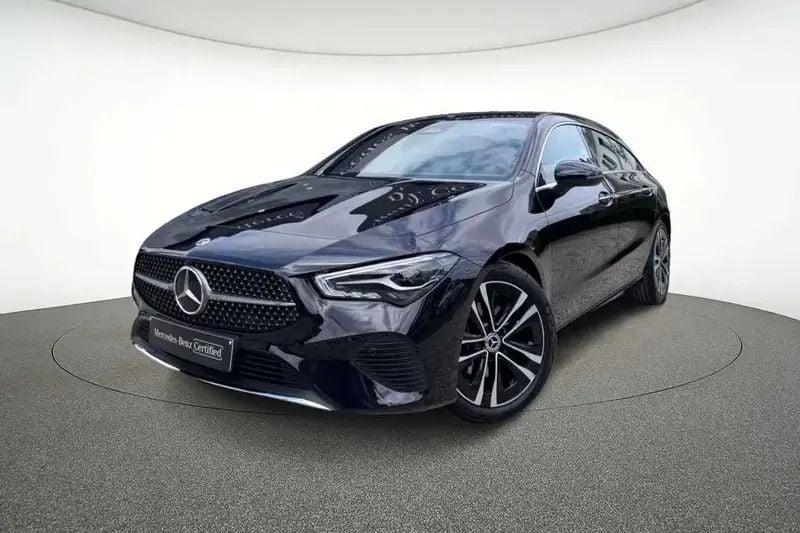 Noir Utilisé 2024 Mercedes CLA180 Shooting Brake Luxury Break | 32 990 € (Bon prix) - Image 1/4
