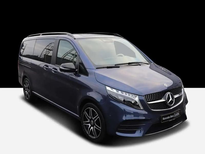 Bleu Occasion 2023 Mercedes V300 AMG line Monospace | 66 900 € (Prix juste) - Image 1/4