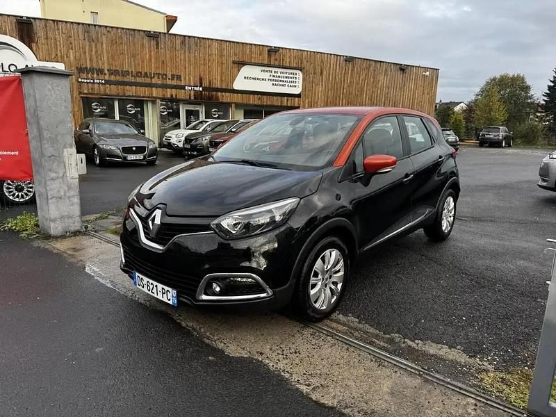 Beige Utilisé 2015 Renault Captur Business SUV | 9 490 € (Prix juste) - Image 1/4
