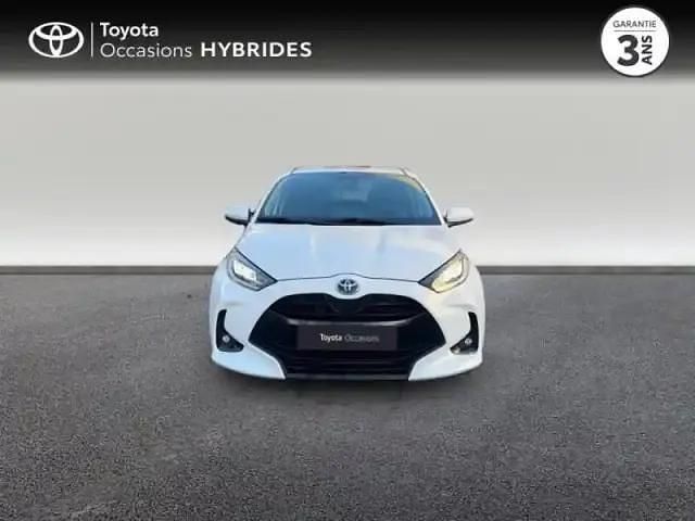 Occasion Toyota Yaris Hybrid Design 116 ch (85 kW) 2023 Blanc Berline