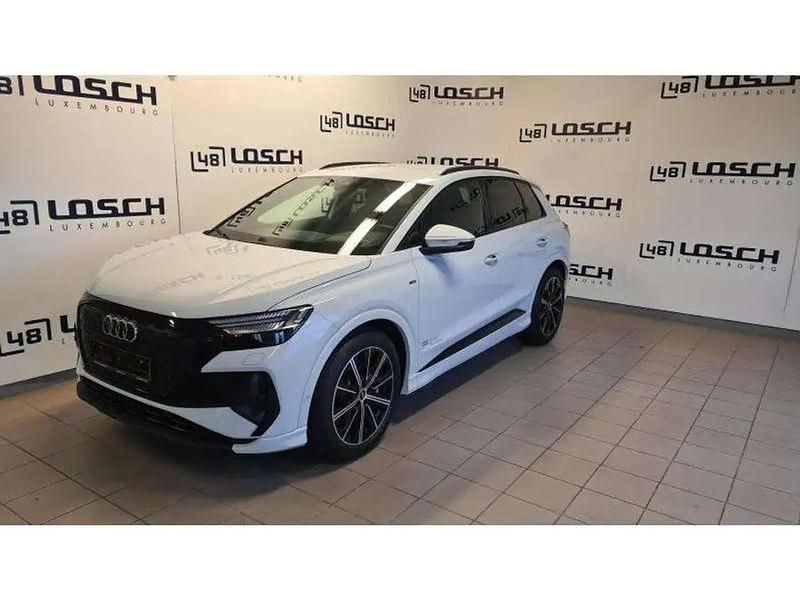Blanc Utilisé 2024 Audi Q4 e-tron Sport SUV | 50 153 € - Image 1/4