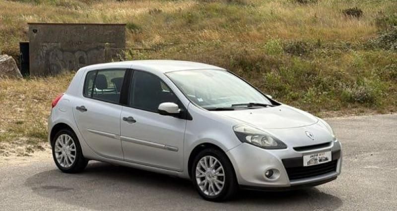 Gris Utilisé 2009 Renault Clio III Citadine | 6 500 € - Image 1/4