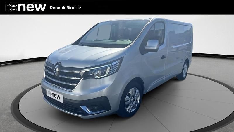 Gris Utilisé 2023 Renault Trafic Van | 29 990 € (Super prix) - Image 1/4