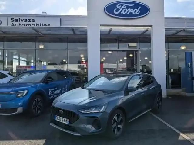 Bleu Occasion 2022 Ford Focus Viva Berline | 19 795 € (Prix assez cher) - Image 1/4
