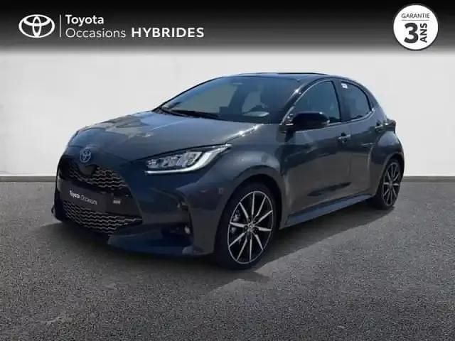Noir Utilisé 2025 Toyota Yaris Hybrid Sport Berline | 27 480 € (Prix cher) - Image 1/4