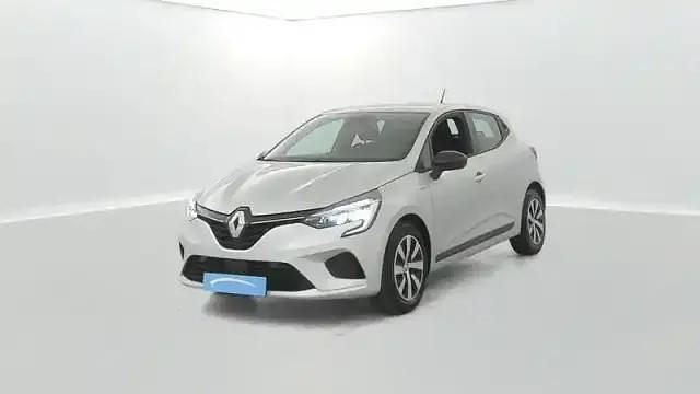 Gris Occasion 2023 Renault Clio V Equilibre Berline | 14 350 € (Prix juste) - Image 1/4