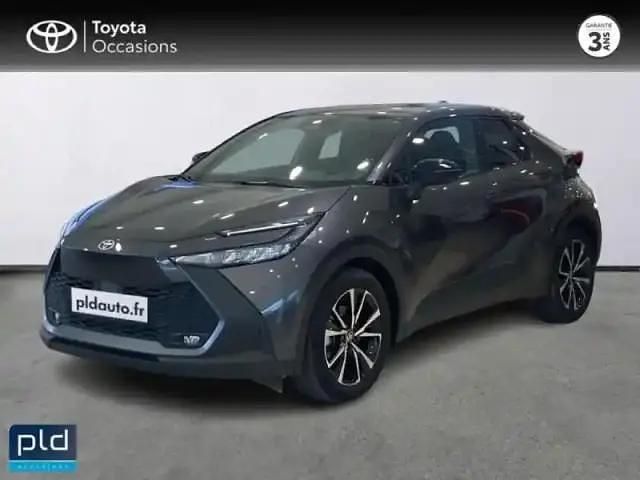 Gris atlas métallisé Occasion 2024 Toyota C-HR Design SUV | 30 490 € (Prix juste) - Image 1/4