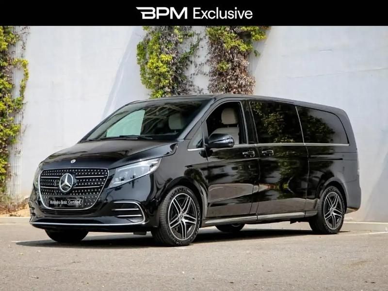 Noir Utilisé 2025 Mercedes V250 Avantgarde Monospace | 106 900 € - Image 1/4