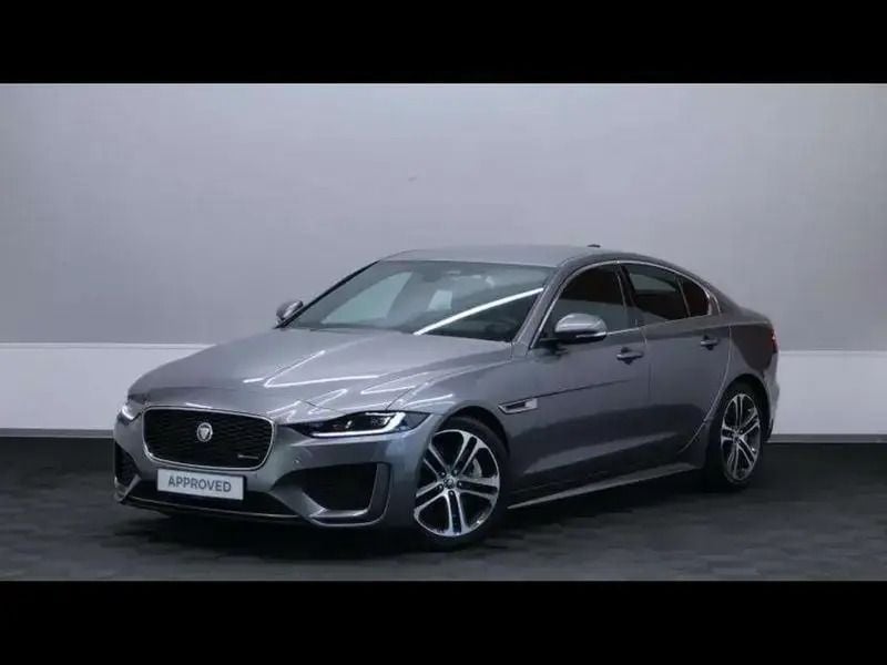 Gris Utilisé 2024 Jaguar XE R-Dynamic Berline | 45 630 € - Image 1/4
