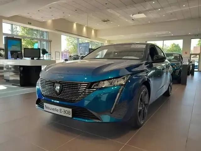 Nouvelle Peugeot 308 22 kW (30 ch) 2025 Teinte métallisée bleu obsession Berline