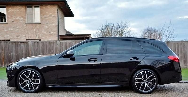 Noir Occasion 2022 Mercedes C200 AMG Break | 38 950 € (Prix assez cher) - Image 1/4