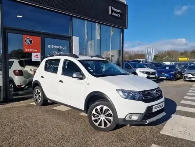 Occasion Dacia Sandero Stepway 2019 Blanc Berline