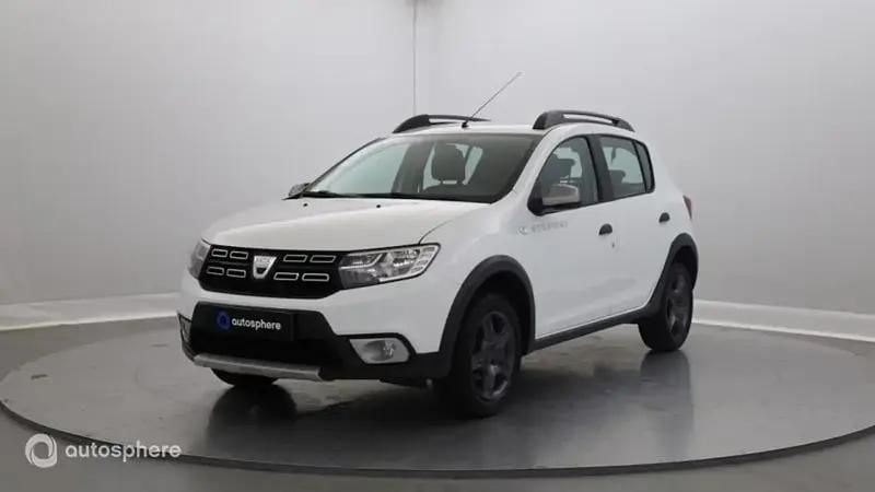 Blanc Utilisé 2017 Dacia Sandero Citadine | 9 799 € (Prix juste) - Image 1/4