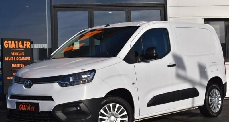 Utilisé 2023 Toyota Proace Business Edition Van | 19 990 € (Prix juste) - Image 1/4