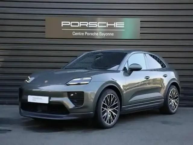 Vert aventurine métallisé Utilisé 2024 Porsche Macan SUV | 107 800 € - Image 1/4