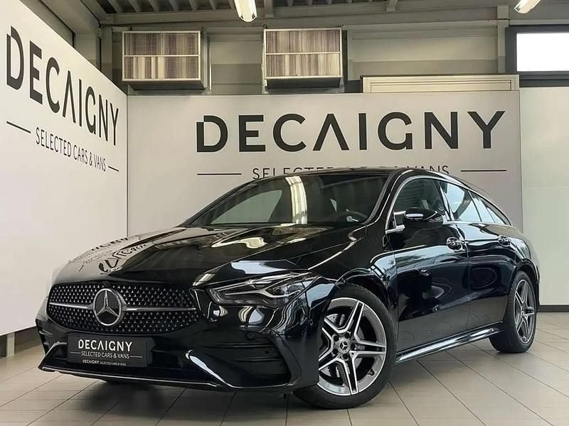 Noir Utilisé 2024 Mercedes CLA200 AMG line Break | 34 975 € (Prix juste) - Image 1/4